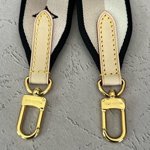 Louis Vuitton Shoulder Strap - Picture 6 of 7